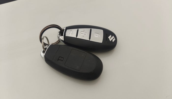 2022 Maruti Ciaz ALPHA 1.5 SHVS PETROL, Petrol, Manual, 50,287 km, Key Close Up