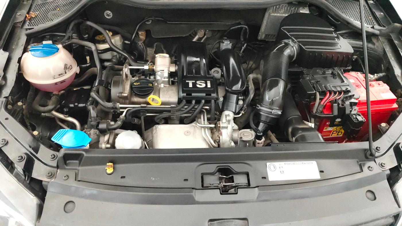 2015 Volkswagen Polo GT TSI AT, Petrol, Automatic, 44,566 km, Engine View