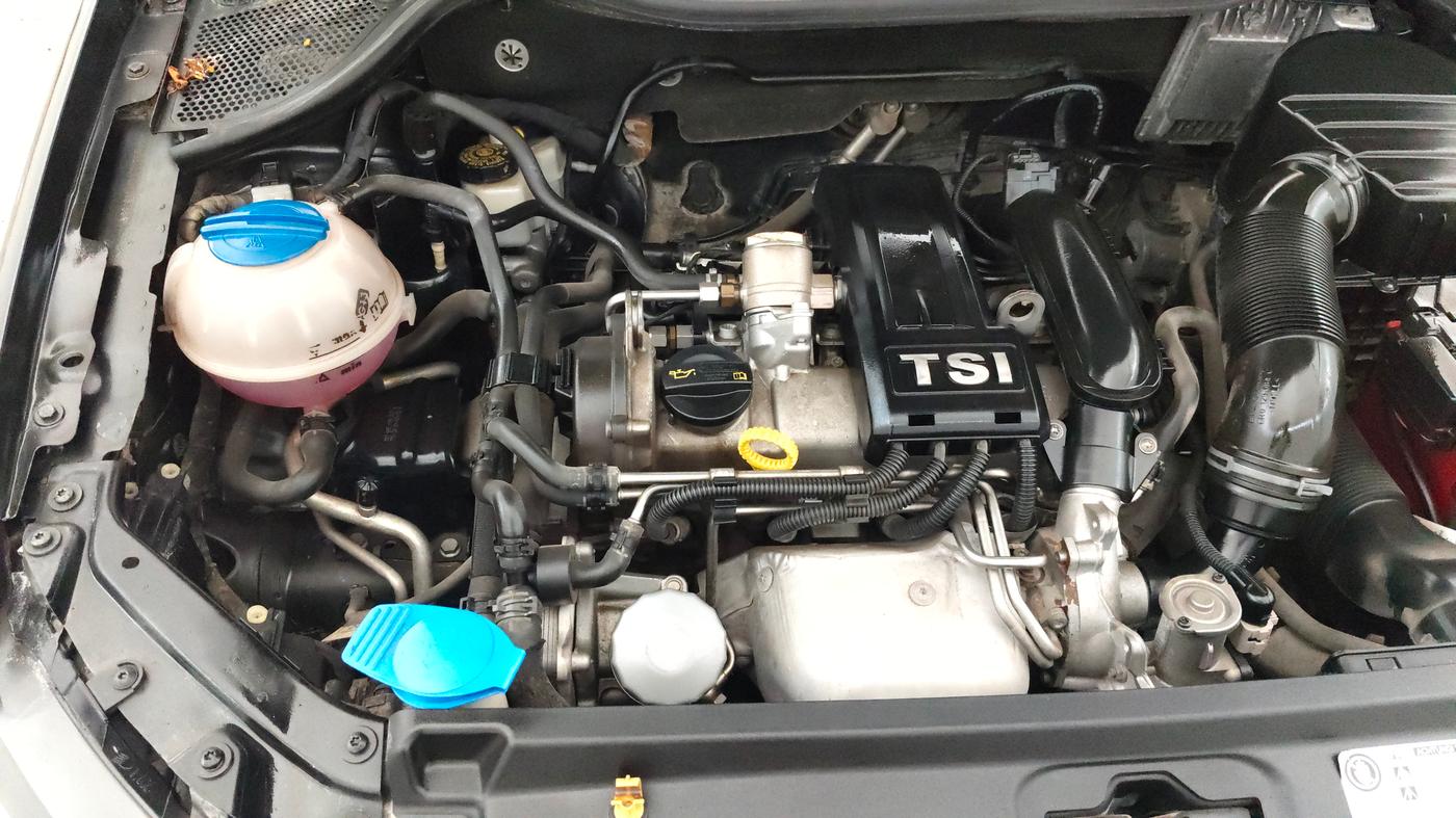 2015 Volkswagen Polo GT TSI AT, Petrol, Automatic, 44,566 km, Engine View - Right
