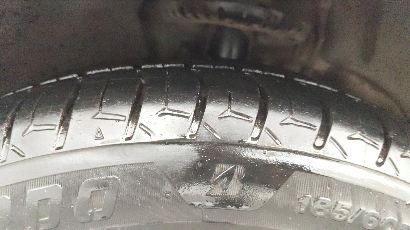 2015 Volkswagen Polo GT TSI AT, Petrol, Automatic, 44,566 km, Left Front Tyre Tread