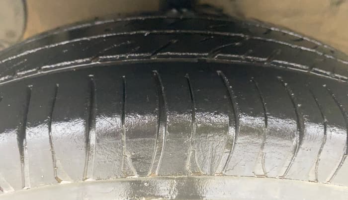 2017 Hyundai Grand i10 ASTA 1.2 KAPPA VTVT, Petrol, Manual, 65,266 km, Left Front Tyre Tread