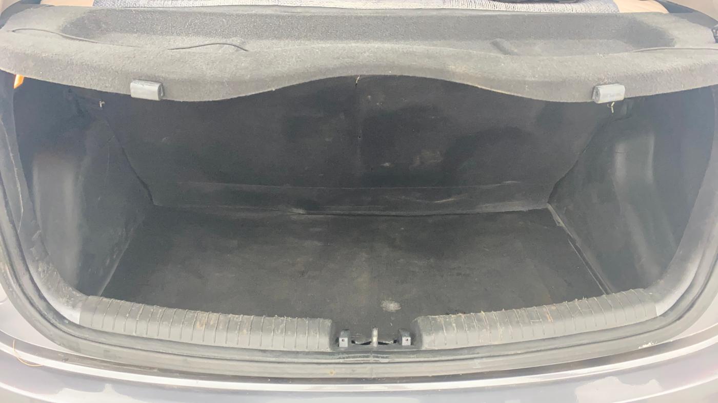 2017 Hyundai Grand i10 ASTA 1.2 KAPPA VTVT, Petrol, Manual, 65,266 km, Boot Inside