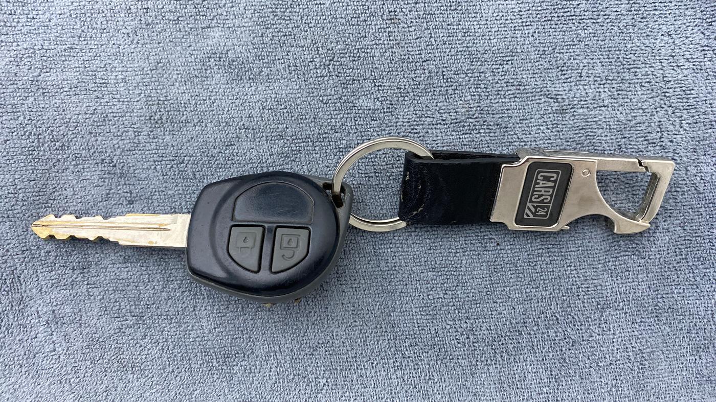 2014 Maruti Swift Dzire VXI 1.2 BS IV, Petrol, Manual, 49,975 km, Key Close-up
