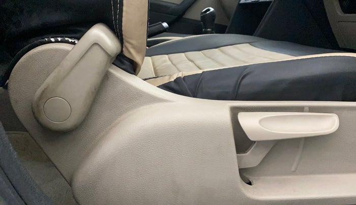 2012 Volkswagen Polo HIGHLINE1.2L, Petrol, Manual, 60,711 km, Driver Side Adjustment Panel