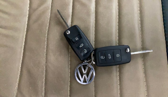 2012 Volkswagen Polo HIGHLINE1.2L, Petrol, Manual, 60,711 km, Key Close Up