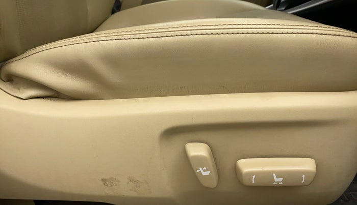 2018 Toyota YARIS VX CVT, Petrol, Automatic, 11,360 km, Driver Side Adjustment Panel