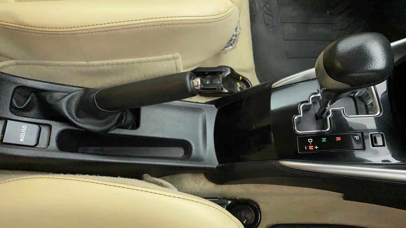 2018 Toyota YARIS VX CVT, Petrol, Automatic, 11,360 km, Gear Lever