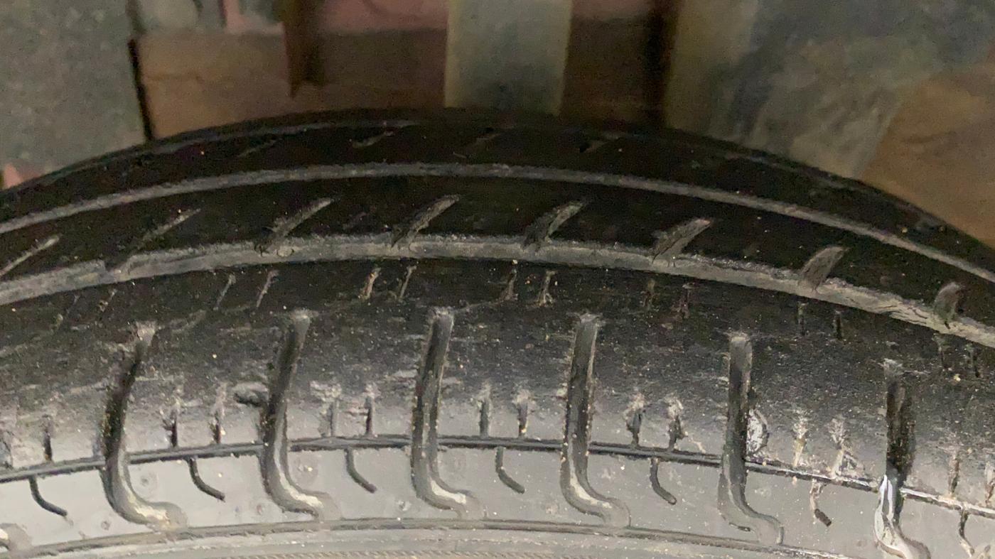 2016 Renault Kwid RXT 1.0, Petrol, Manual, 56,209 km, Left Front Tyre Tread