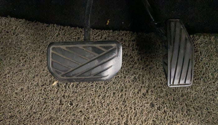 2017 Maruti Baleno ZETA CVT PETROL 1.2, Petrol, Automatic, 85,800 km, Pedals