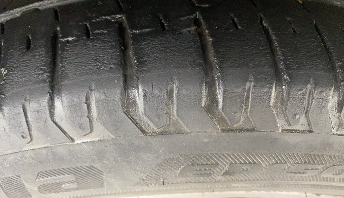 2017 Maruti Baleno ZETA CVT PETROL 1.2, Petrol, Automatic, 85,800 km, Right Front Tyre Tread