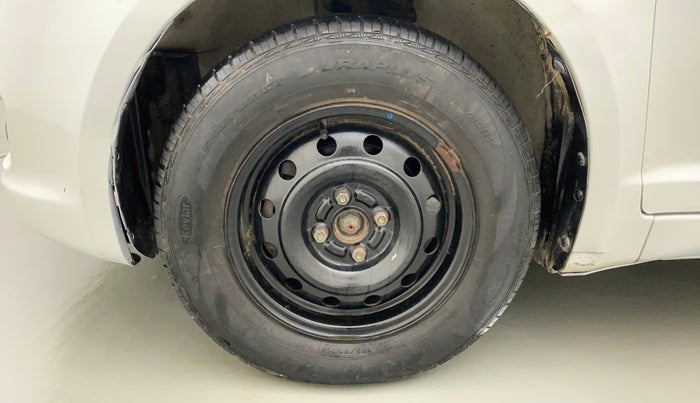 2011 Maruti Swift VXI, Petrol, Manual, 74,907 km, Left Front Wheel