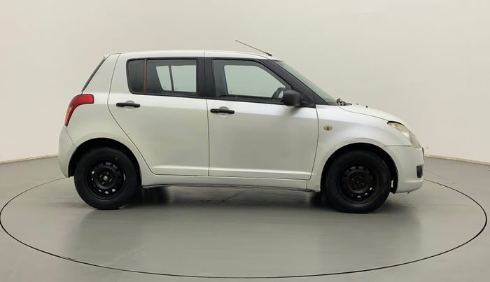2011 Maruti Swift VXI, Petrol, Manual, 74,907 km, Right Side View