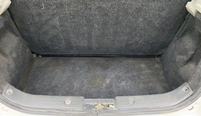 2011 Maruti Swift VXI, Petrol, Manual, 74,907 km, Boot Inside