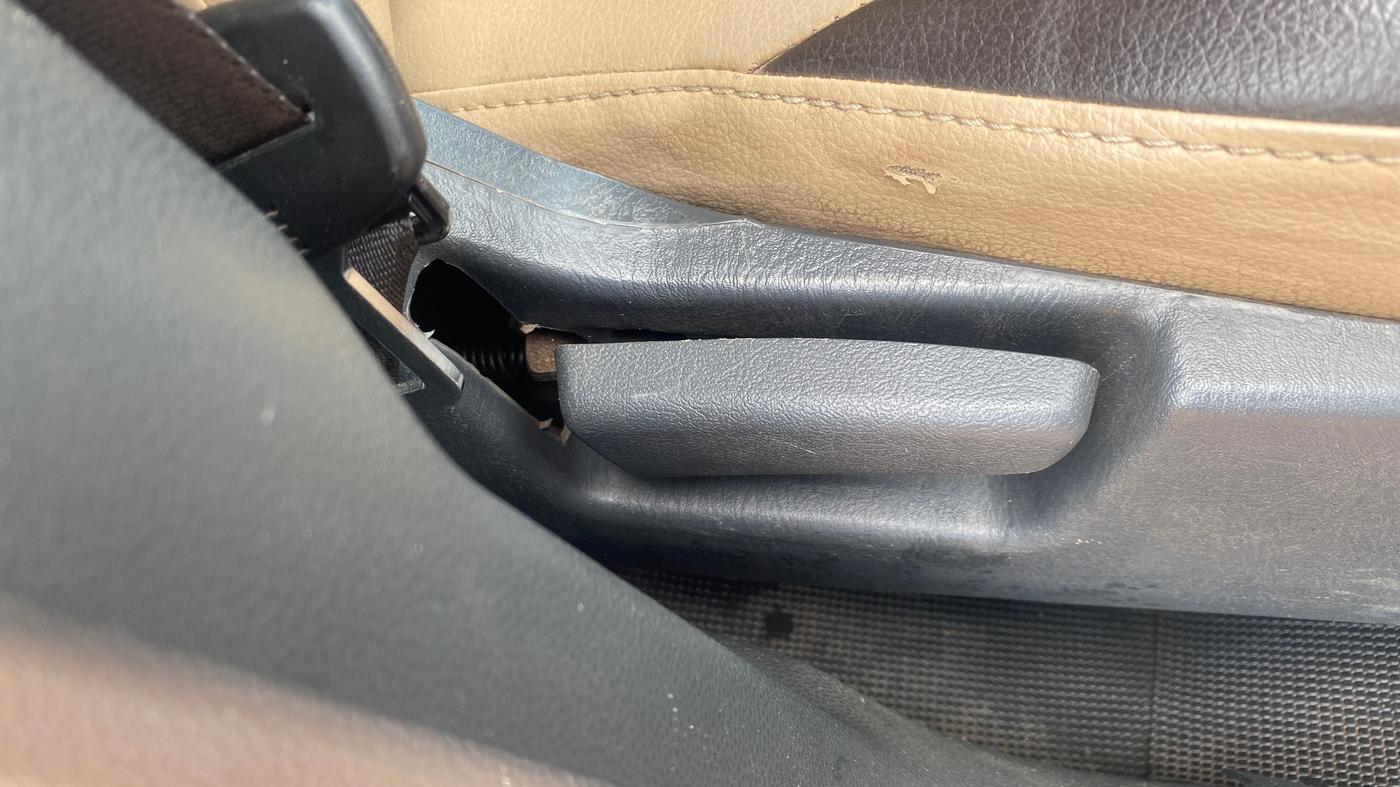 2018 Maruti Alto K10 VXI (O) AMT, Petrol, Automatic, 47,738 km, Driver Side Adjustment Panel