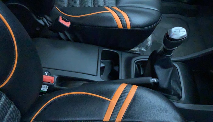 2020 Renault TRIBER RXZ, Petrol, Manual, 13,908 km, Gear Lever