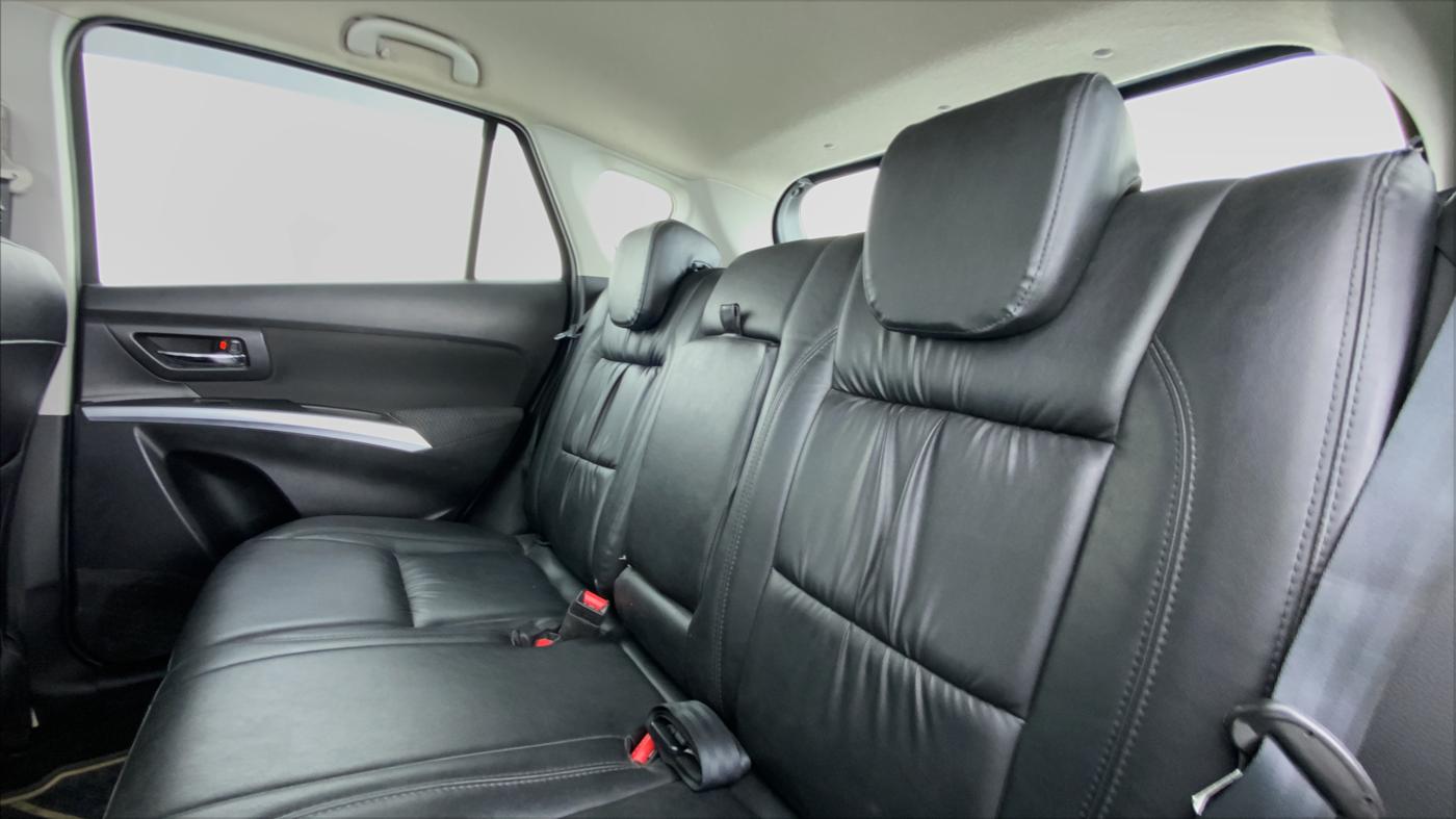 2018 Maruti S Cross ZETA 1.3 SHVS, Diesel, Manual, 33,575 km, Right Side Rear Door Cabin