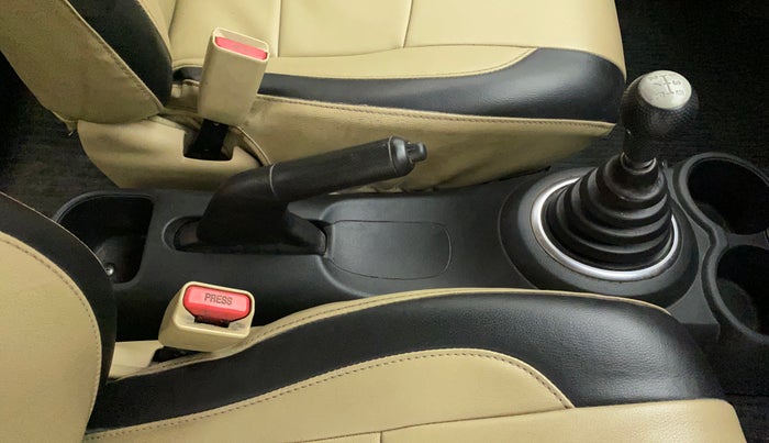 2012 Honda Brio S MT, Petrol, Manual, 90,594 km, Gear Lever