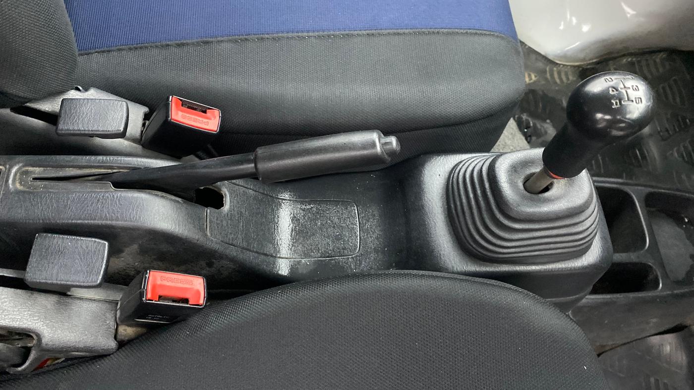 2021 Maruti Eeco 7 STR STD(O), Petrol, Manual, 64,778 km, Gear Lever
