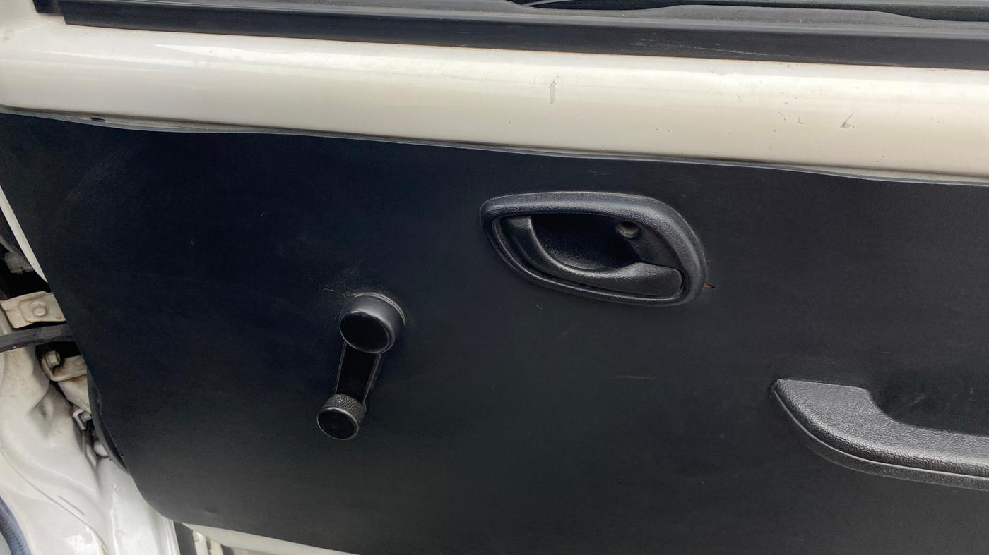 2021 Maruti Eeco 7 STR STD(O), Petrol, Manual, 64,778 km, Driver Side Door Panels Control