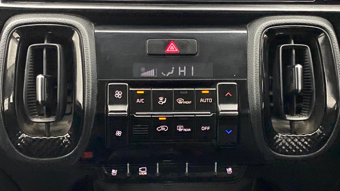2020 KIA SONET GTX + 1.0 IMT, Petrol, Manual, 29,746 km, Automatic Climate Control