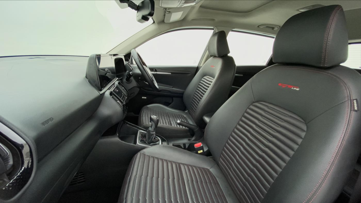 2020 KIA SONET GTX + 1.0 IMT, Petrol, Manual, 29,746 km, Right Side Front Door Cabin