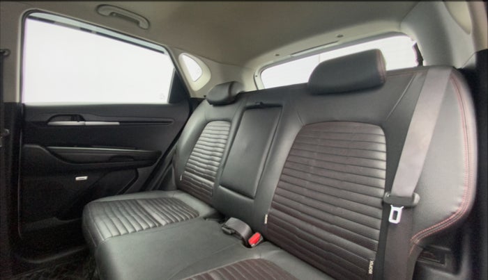 2020 KIA SONET GTX PLUS 1.0 DCT, Petrol, Automatic, 33,942 km, Right Side Rear Door Cabin