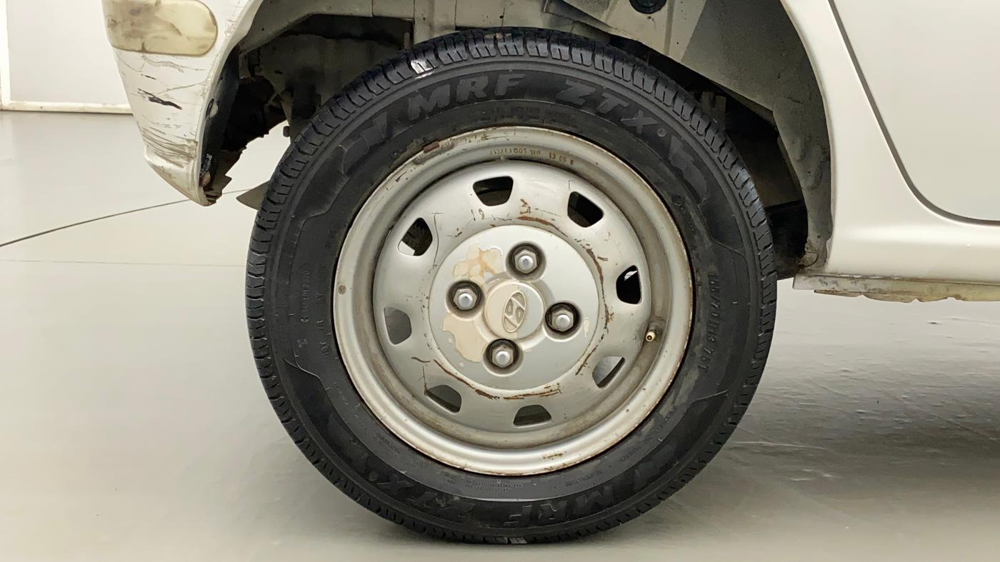 2013 Hyundai Santro Xing GL, CNG, Manual, 63,686 km, Right Rear Wheel