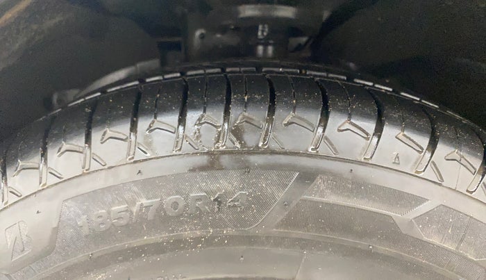 2012 Ford Figo TITANIUM 1.4 DIESEL, Diesel, Manual, 96,737 km, Left Front Tyre Tread