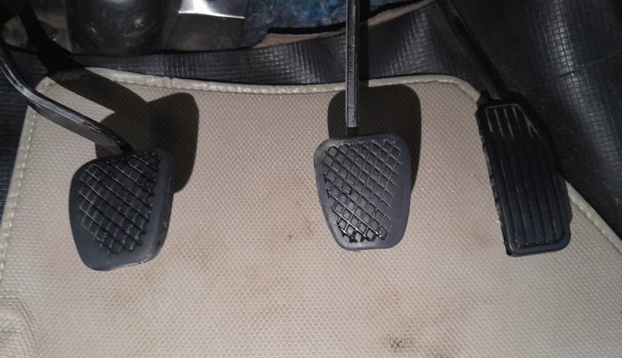 2016 Honda Amaze 1.5L I-DTEC SX, Diesel, Manual, 58,347 km, Pedals