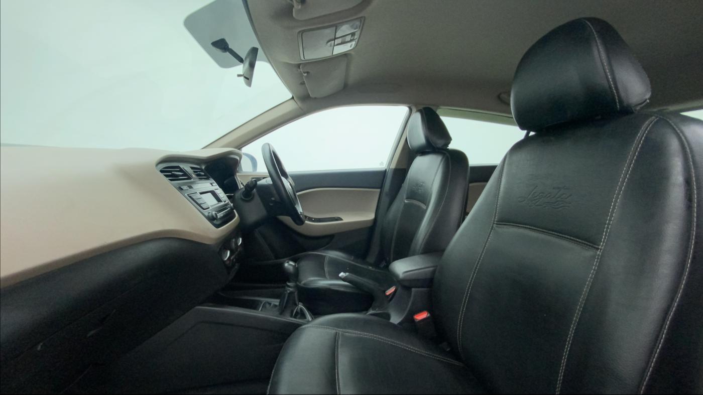 2014 Hyundai Elite i20 MAGNA 1.2, Petrol, Manual, 50,271 km, Right Side Front Door Cabin