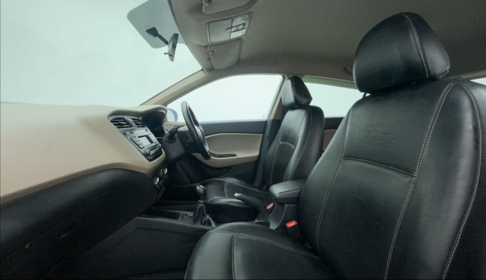 2014 Hyundai Elite i20 MAGNA 1.2, Petrol, Manual, 50,271 km, Right Side Front Door Cabin