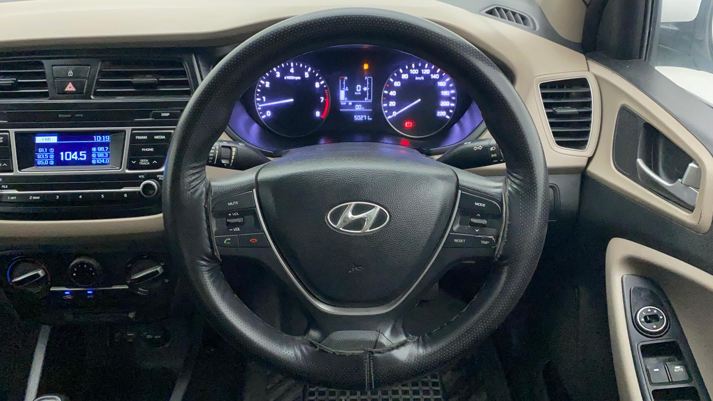2014 Hyundai Elite i20 MAGNA 1.2, Petrol, Manual, 50,271 km, Steering Wheel Close Up