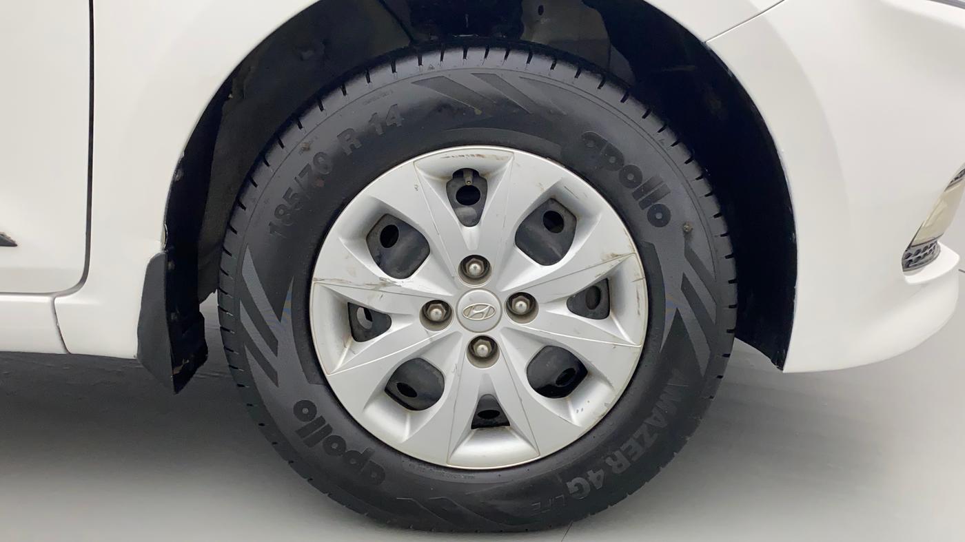 2014 Hyundai Elite i20 MAGNA 1.2, Petrol, Manual, 50,271 km, Right Front Wheel