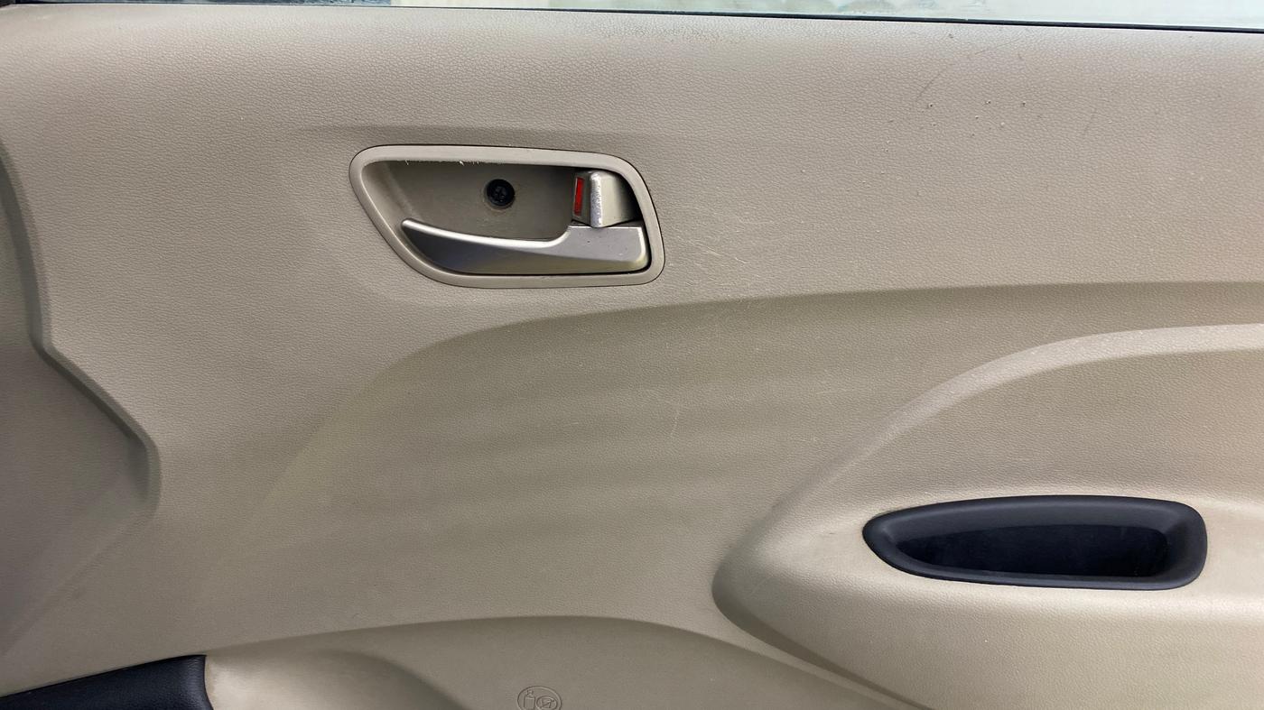 2019 Hyundai NEW SANTRO MAGNA AMT, Petrol, Automatic, 54,101 km, Driver Side Door Panels Control