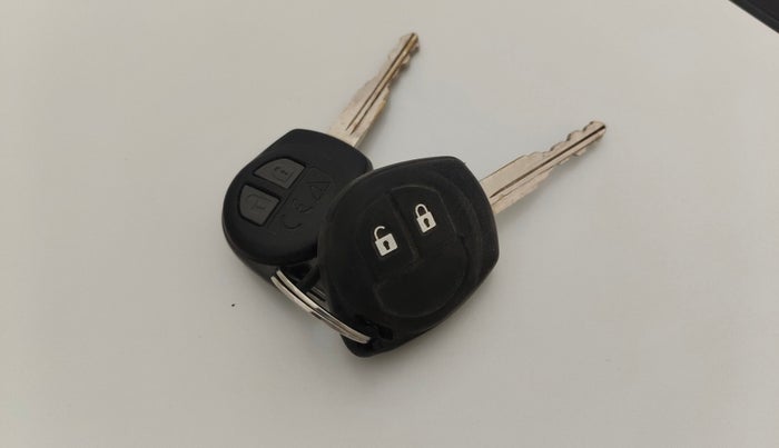 2021 Maruti Swift VXI, Petrol, Manual, 56,290 km, Key Close Up