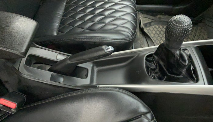 2015 Maruti Baleno DELTA PETROL 1.2, Petrol, Manual, 69,637 km, Gear Lever