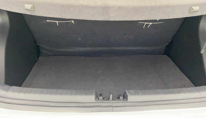 2019 Hyundai Elite i20 SPORTZ PLUS 1.2, Petrol, Manual, 53,547 km, Boot Inside