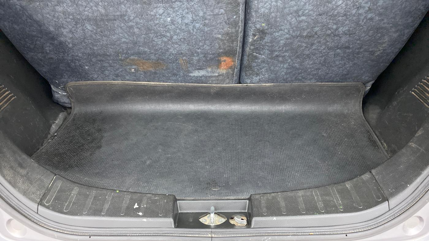 2014 Maruti Wagon R Stingray VXI, Petrol, Manual, 56,743 km, Boot Inside