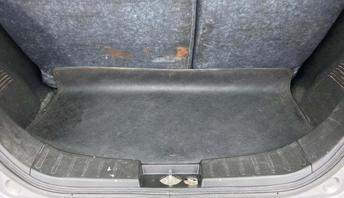 2014 Maruti Wagon R Stingray VXI, Petrol, Manual, 56,743 km, Boot Inside