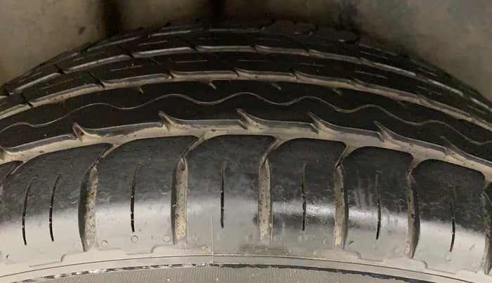 2015 Volkswagen Polo GT TSI AT, Petrol, Automatic, 1,05,518 km, Right Rear Tyre Tread