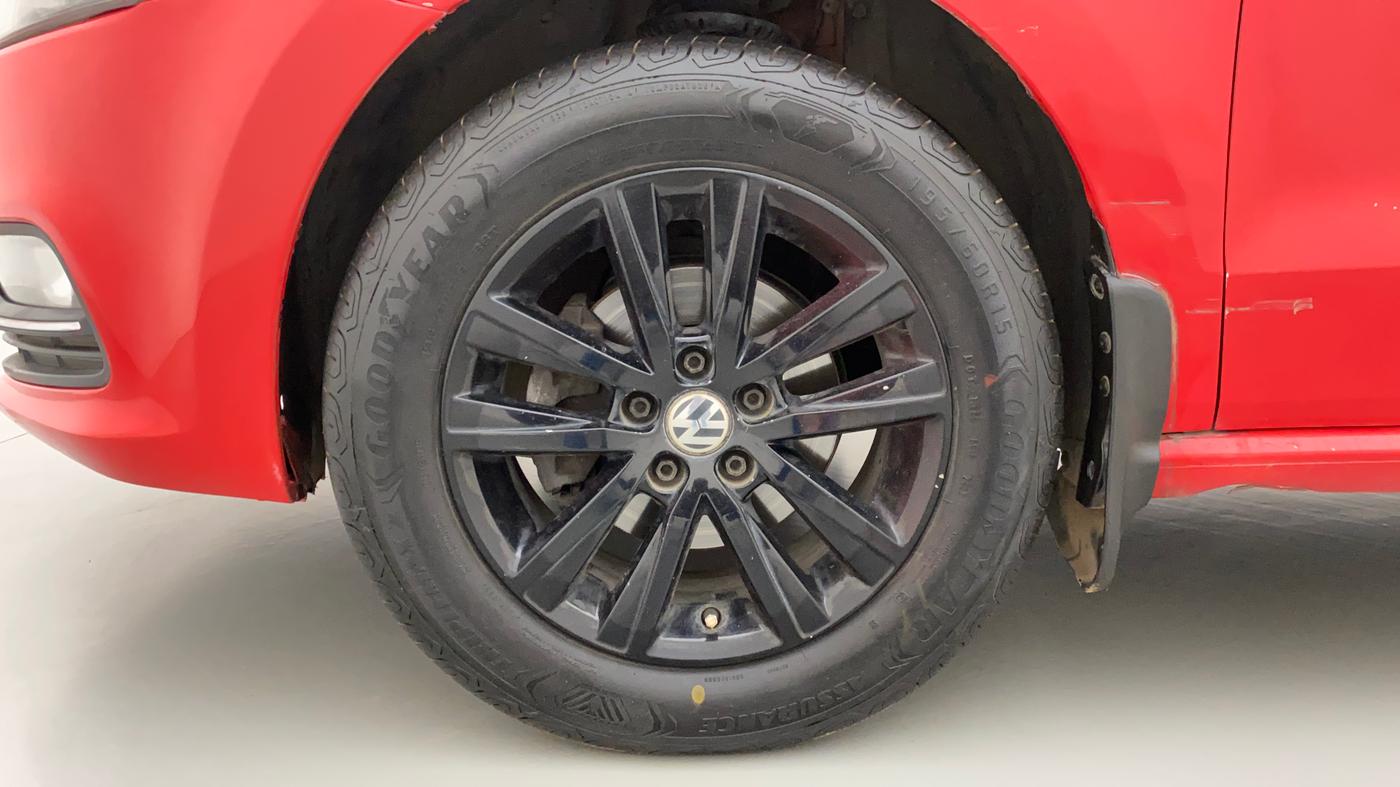 2015 Volkswagen Polo GT TSI AT, Petrol, Automatic, 1,05,518 km, Left Front Wheel