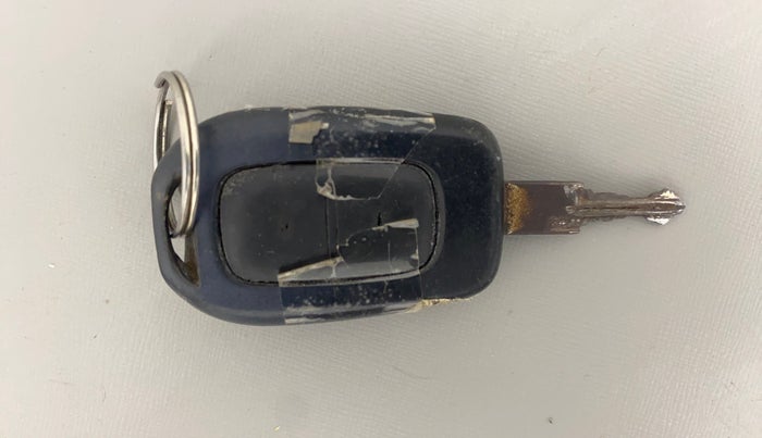 2016 Renault Duster 110 PS RXL 4X2 AMT, Diesel, Automatic, 77,608 km, Key Close Up