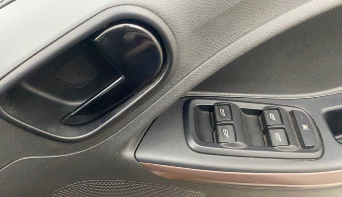 2021 Ford FREESTYLE TITANIUM PLUS 1.2 PETROL, Petrol, Manual, 42,627 km, Driver Side Door Panels Control