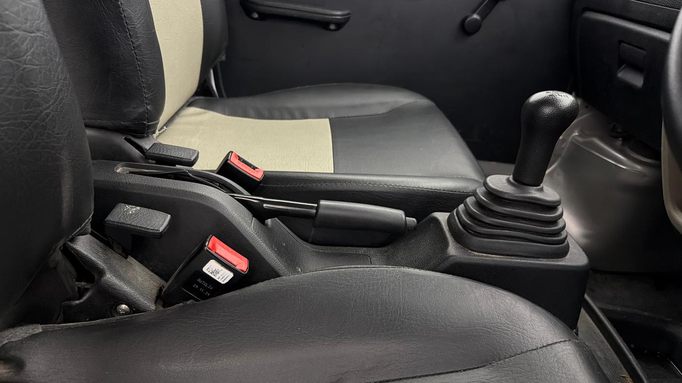 2024 Maruti Eeco 5 Str Ac CNG (O) , CNG, Manual, 27,208 km, Gear Lever