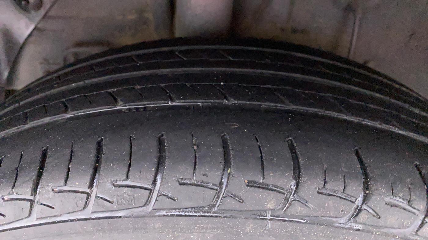 2018 Hyundai Elite i20 ASTA 1.2, Petrol, Manual, 81,284 km, Right Rear Tyre Tread