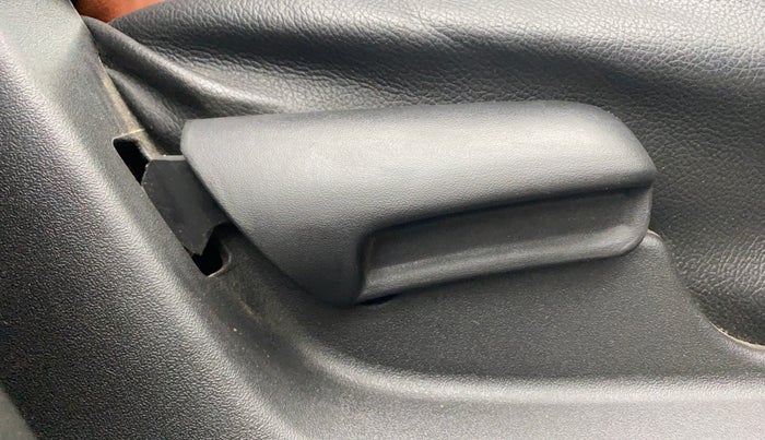 2022 Toyota URBAN CRUISER MID GRADE AT, Petrol, Automatic, 60,307 km, Driver Side Adjustment Panel