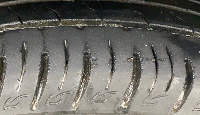 2022 Toyota URBAN CRUISER MID GRADE AT, Petrol, Automatic, 60,307 km, Right Front Tyre Tread