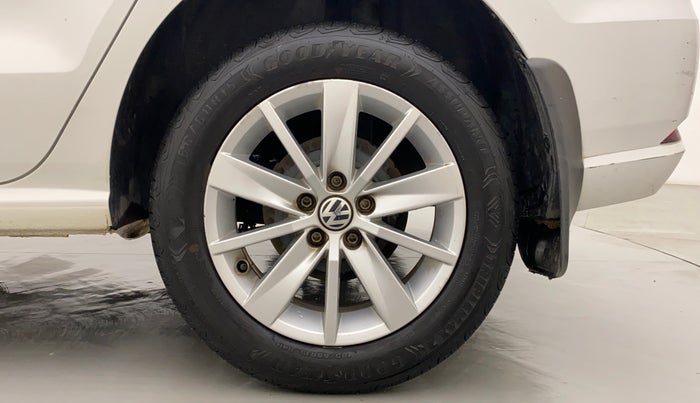 2017 Volkswagen Ameo COMFORTLINE 1.2, Petrol, Manual, 54,491 km, Left Rear Wheel