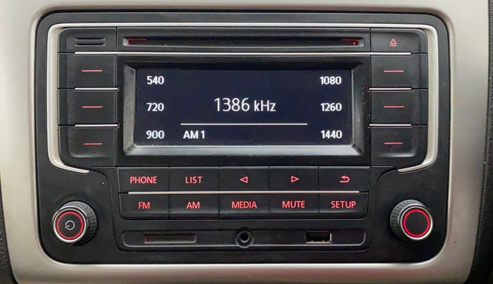2017 Volkswagen Ameo COMFORTLINE 1.2, Petrol, Manual, 54,491 km, Infotainment System