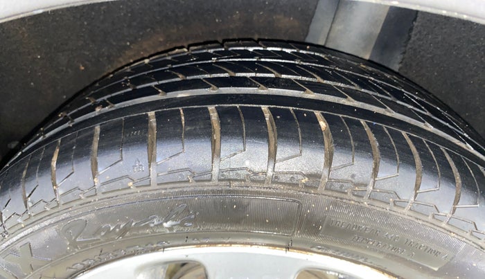 2016 Maruti Baleno ZETA CVT PETROL 1.2, Petrol, Automatic, 63,079 km, Left Rear Tyre Tread